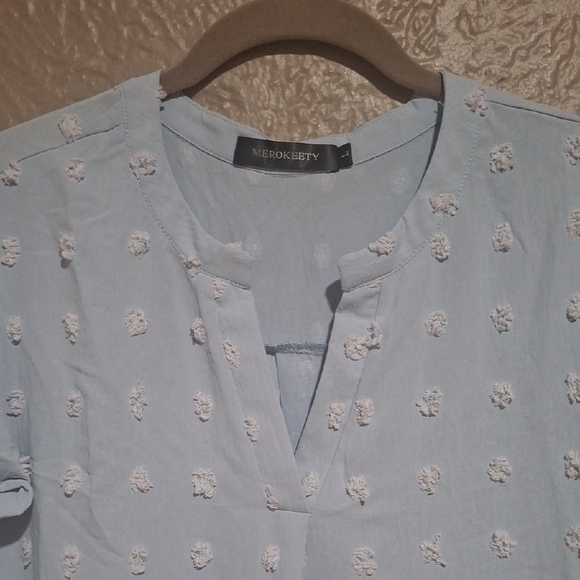 Merokeety Wome's Elegant Light Blue Blouse with Textured Design Size L - Picture 3 of 9